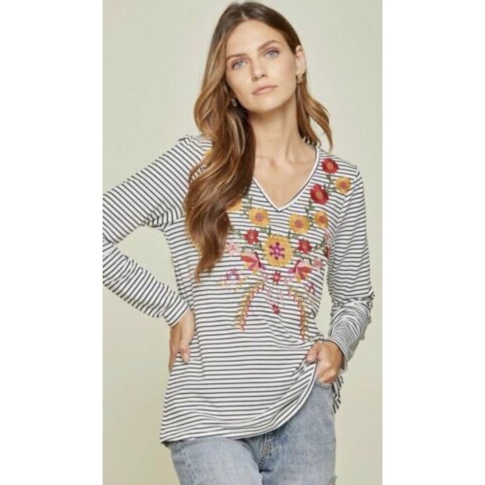 SAVANNA JANE Ivory Black Striped V-Neck Top Floral Embroidered NWT 1X